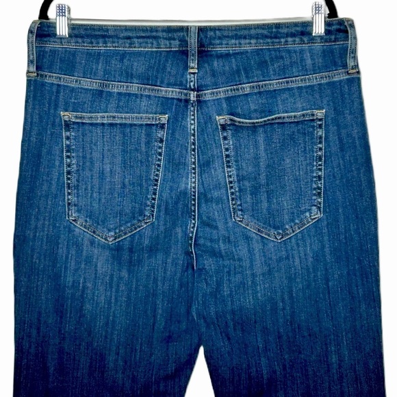 NEW J. Crew High Rise Skinny Flare Jean in Dark Wash, Size 32 - Picture 8 of 16